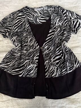 Sag Harbor Black and White Zebra-Print Layered Tunic